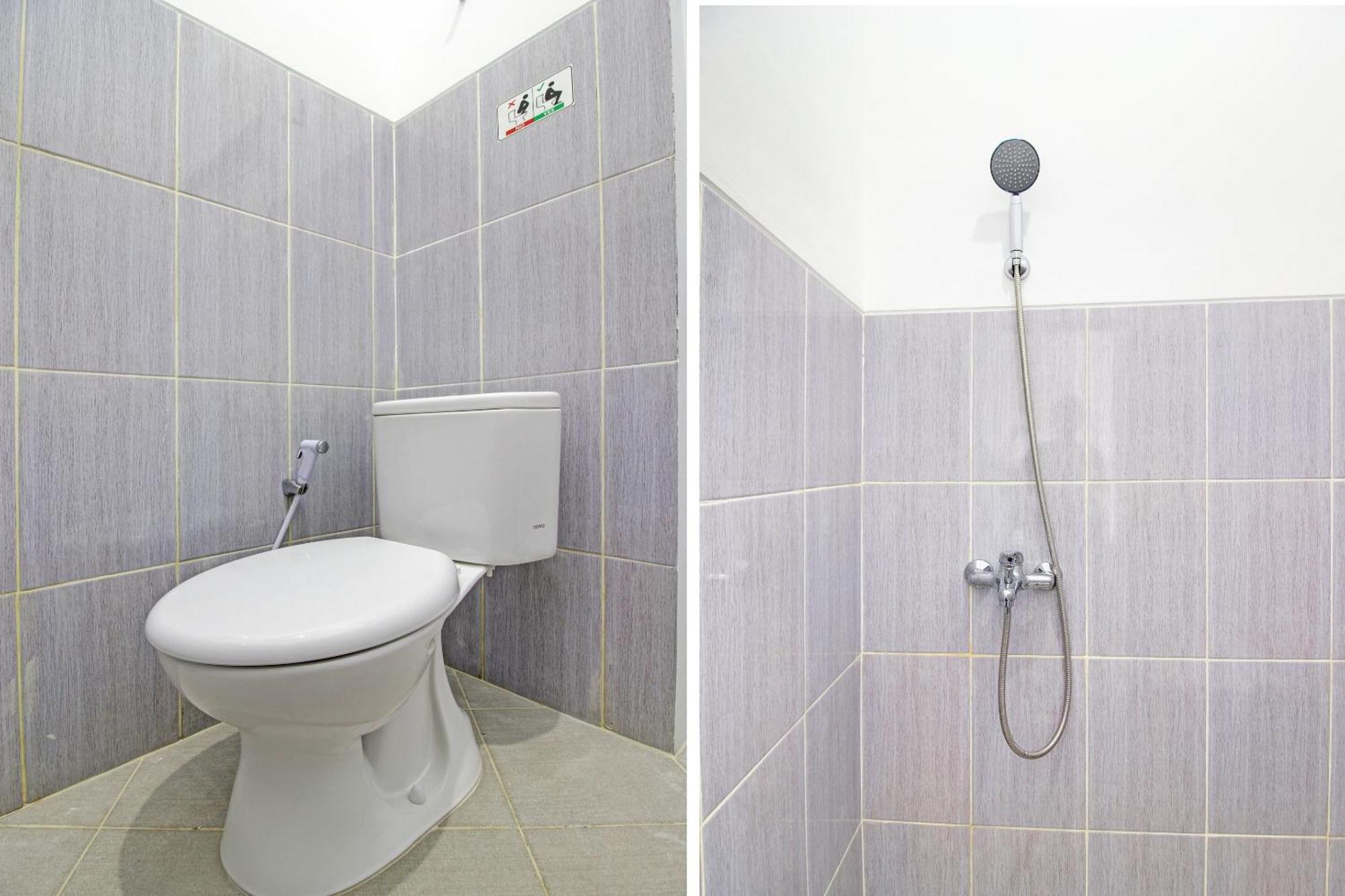 Super Oyo Collection O 92363 Kp Inn Temon Exterior photo